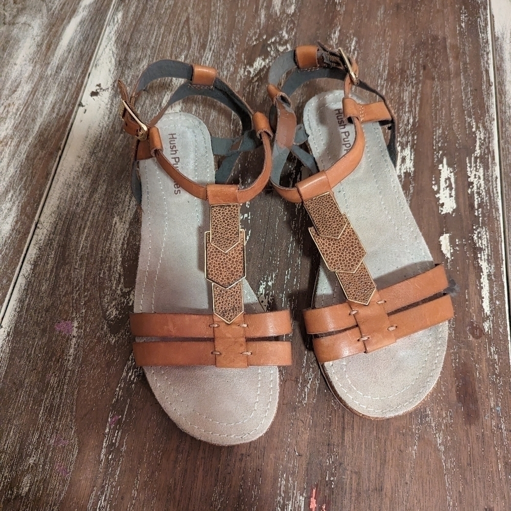Hush Puppies Bretta Jade T- Strap Gladiator sandals size 8